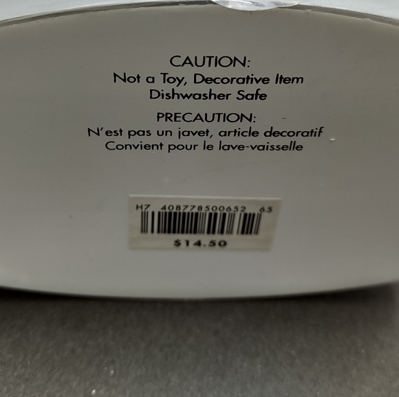 Disney Home Collection Mickey Salt & Pepper Shakers NWT - Picture 8 of 8